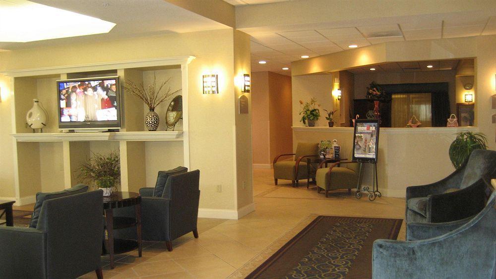 Holiday Inn Express Hotel & Suites Clearwater Us 19 North By Ihg Интериор снимка
