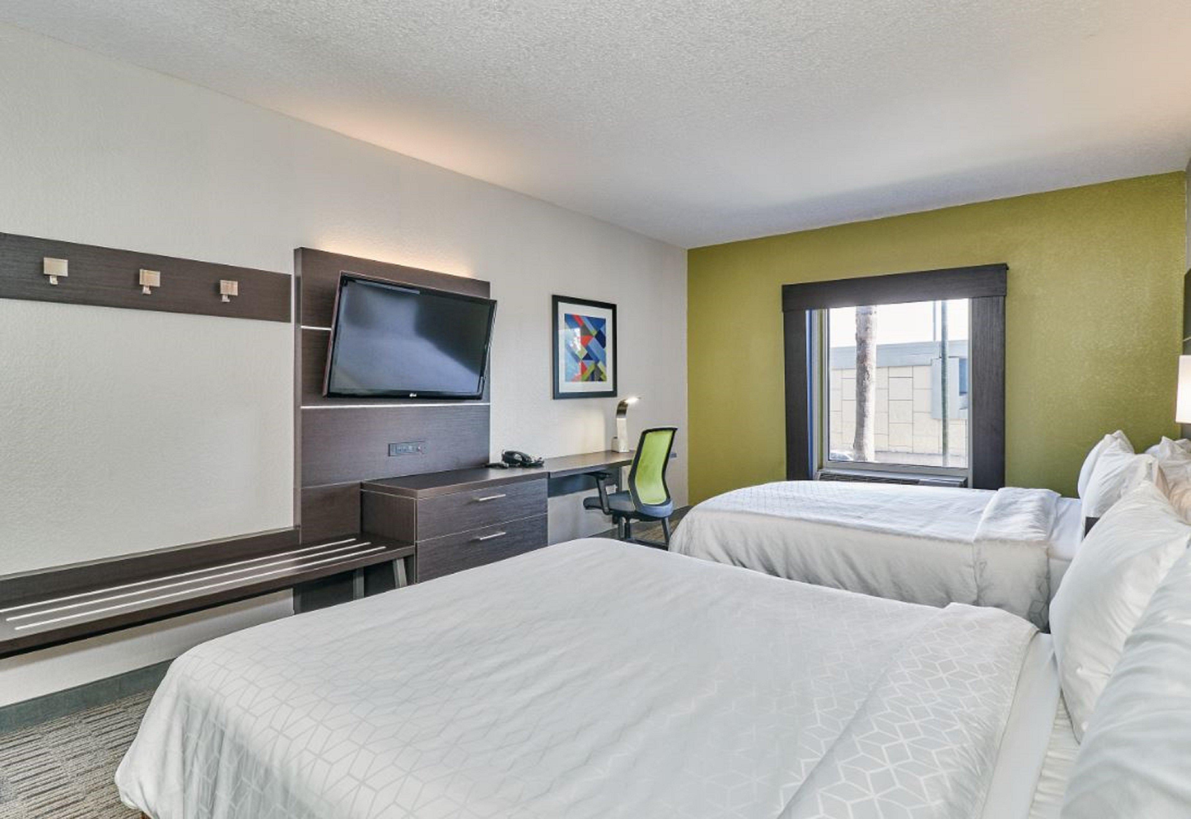 Holiday Inn Express Hotel & Suites Clearwater Us 19 North By Ihg Екстериор снимка