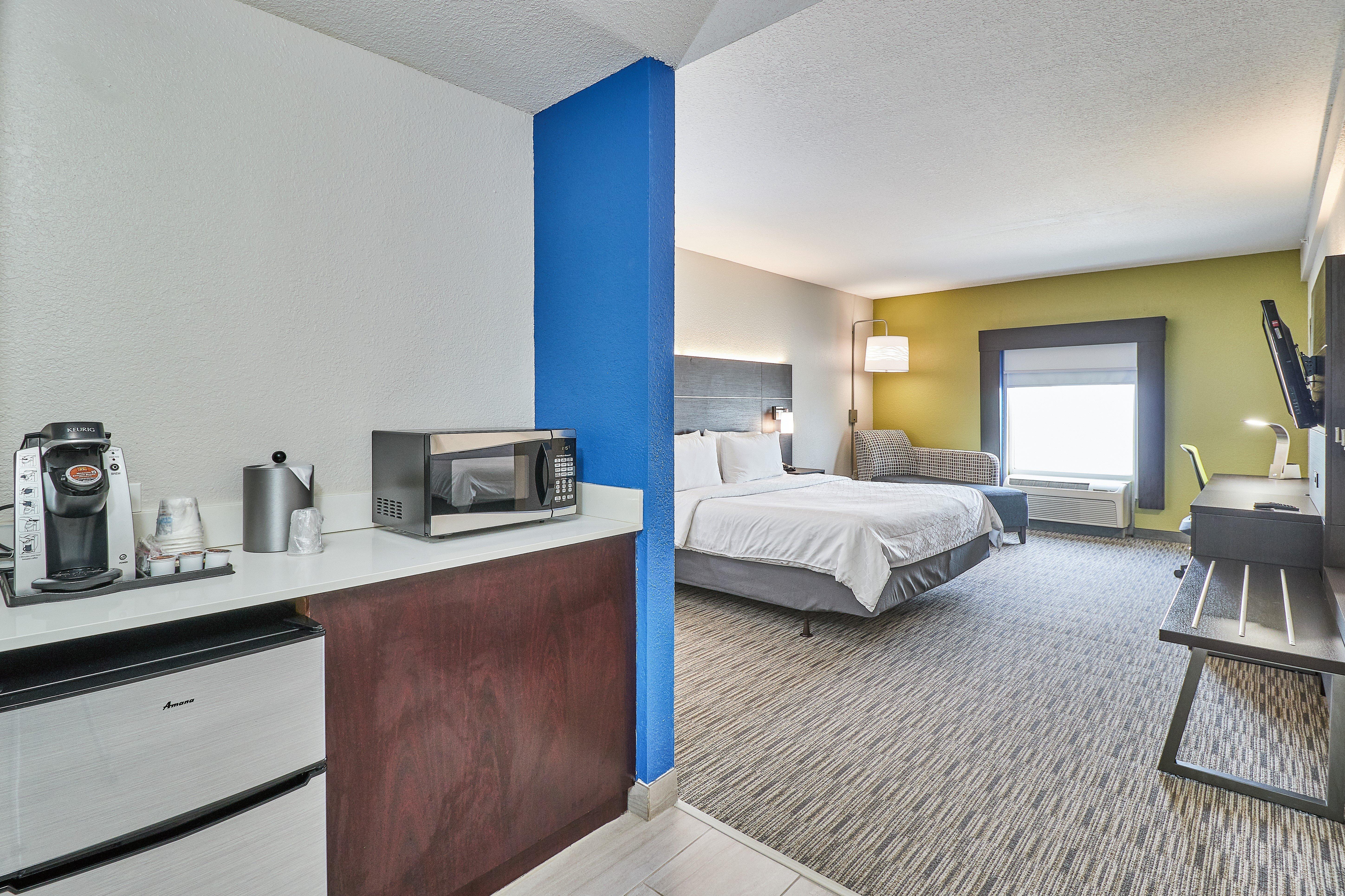 Holiday Inn Express Hotel & Suites Clearwater Us 19 North By Ihg Екстериор снимка