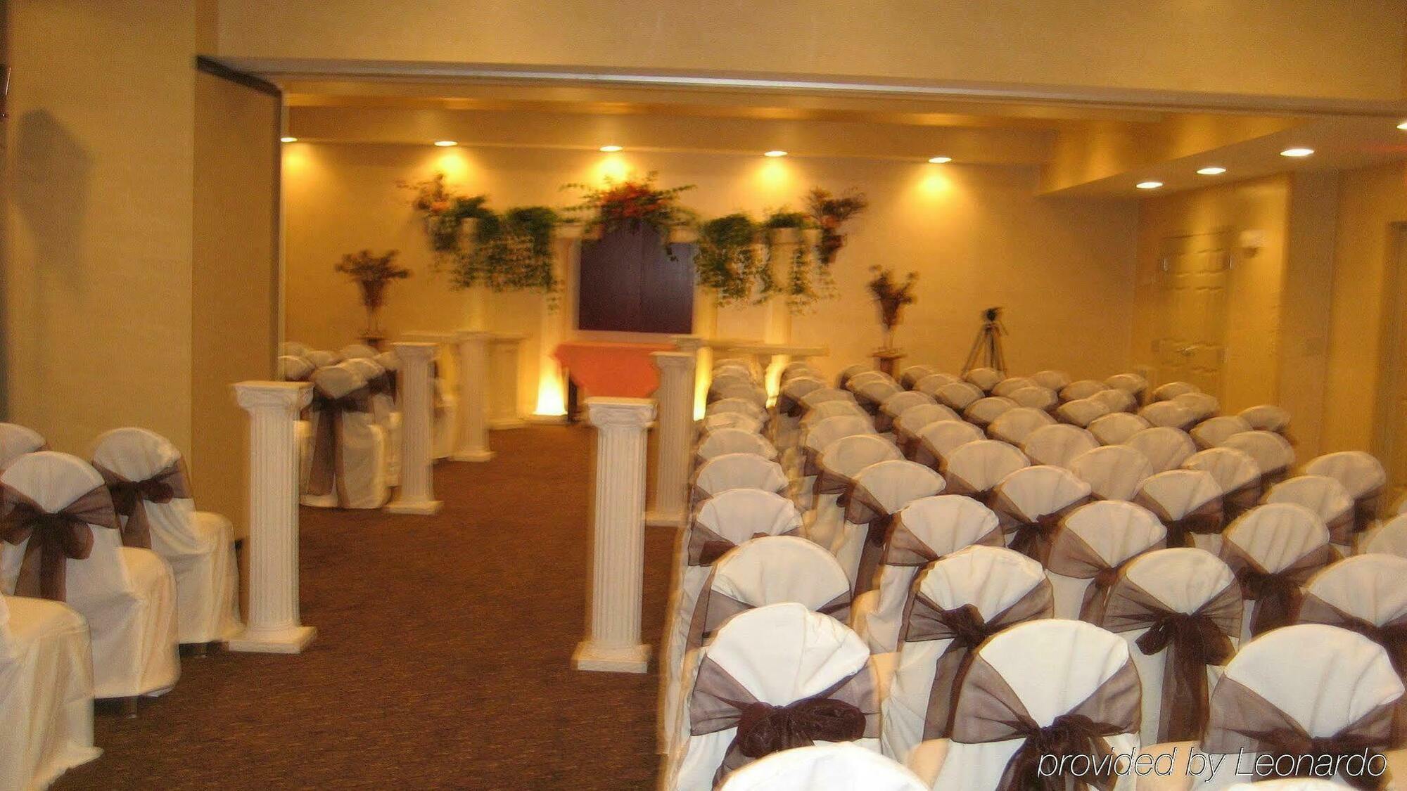 Holiday Inn Express Hotel & Suites Clearwater Us 19 North By Ihg Екстериор снимка